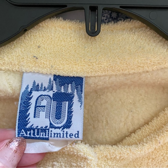 Stardust Las Vegas yellow top - Picture 6 of 6